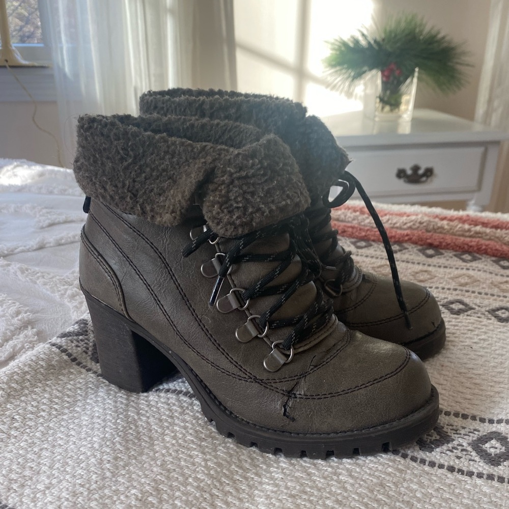 Winter Booties - image 5